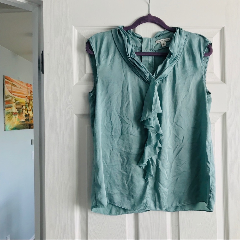 Banana Republic 100% Silk Ruffled Aqua Work Top